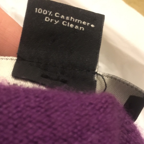 Ann Taylor Cashmere V-neck sweater S - Picture 6 of 6